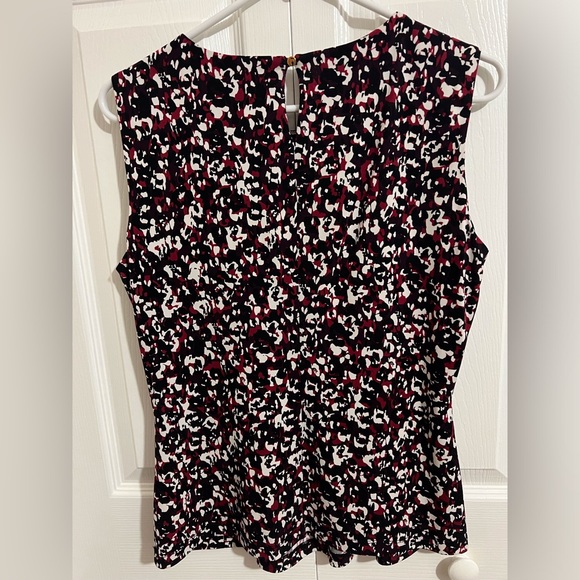 Calvin Klein Size Medium Sleeveless Blouse - Picture 4 of 4